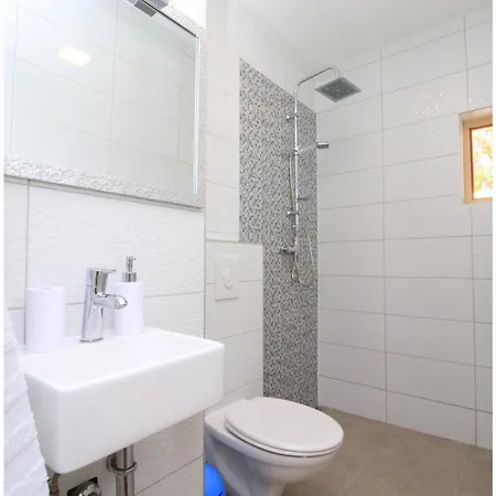 Beach House Diam דירה