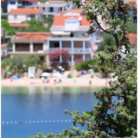 Beach House Diam דירה